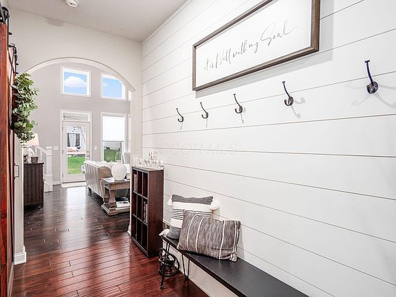 3rd image of 954 Kentucky Cir