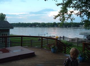 33247 N Cove Rd, Grayslake, IL 60030