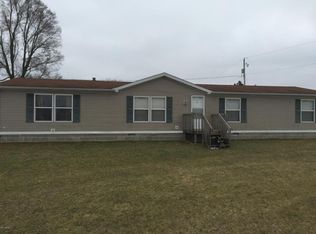 520 E Long Lake Rd, Orleans, MI 48865