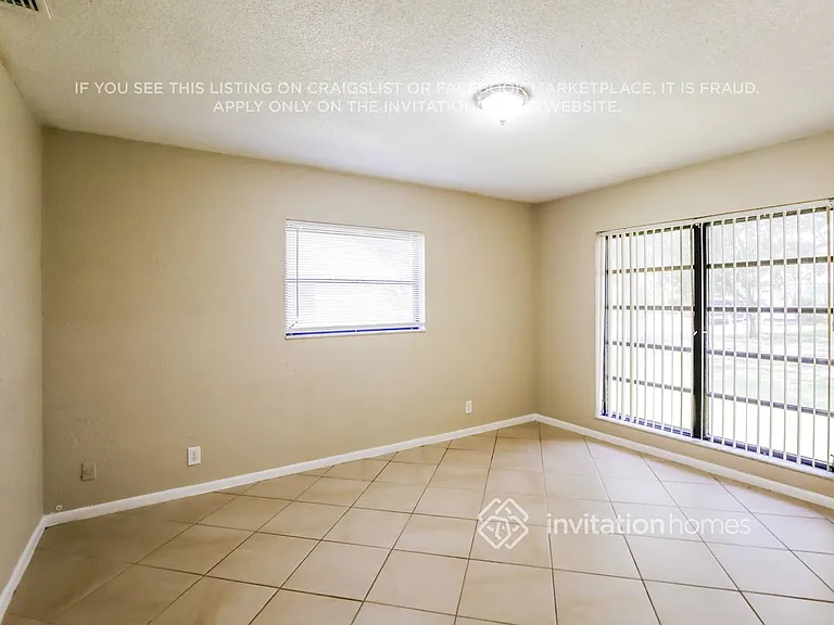 5161 SW 19th St — Photo 13