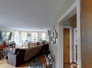 260 Lake Ave FLOOR 2, Newton Highlands, MA 02461