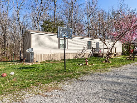 3rd image of 173 Lone Oak Ln