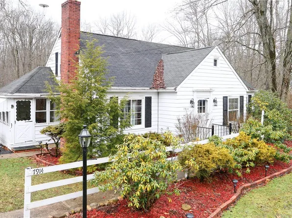 7914 State St, Garrettsville, OH 44231