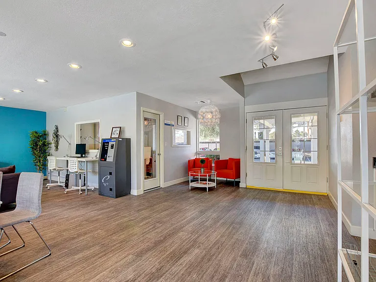 Paradise Square | Apartments For Rent in Las Vegas