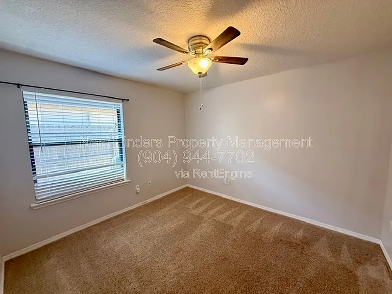 13658 Kayak Ct — Photo 22