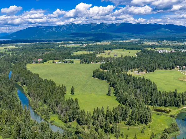 300 Barnes Ln, Columbia Falls, MT 59912