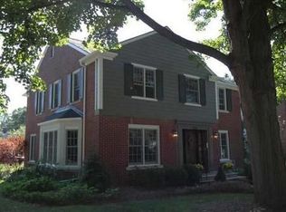 880 Yarmouth Rd, Bloomfield Hills, MI 48301