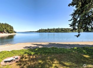 131 E Rustle Way, Grapeview, WA 98546
