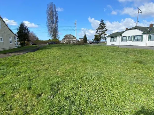 27523 102nd Ave NW, Stanwood, WA 98292