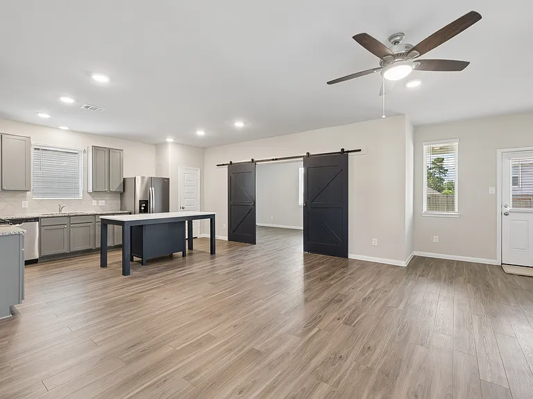 2425 Shellcracker Dr — Photo 5