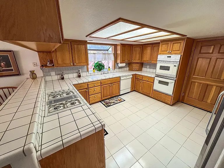 920 Tanglewood Dr — Photo 15