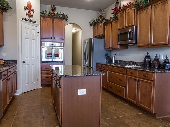 2nd image of 5166 Wildwood Dr