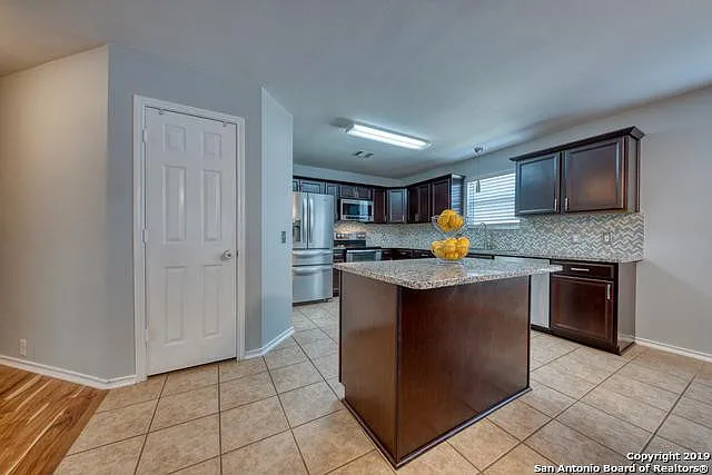 5141 Storm King — Photo 2