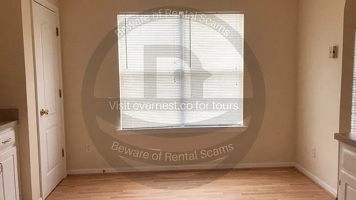 10718 Barberry Dr — Photo 12