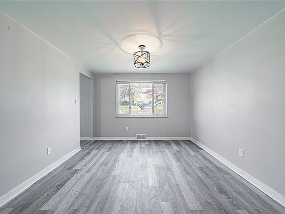 4th image of 6360 Helen St