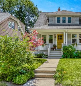 2005 E Beverly Rd, Shorewood, WI, 53211