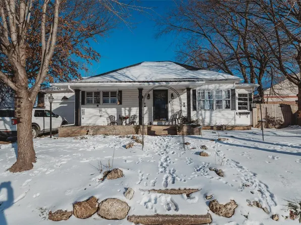 104 W 3rd St, Belle, MO 65013