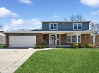 1125 N Dryden Ave, Arlington Heights, IL 60004