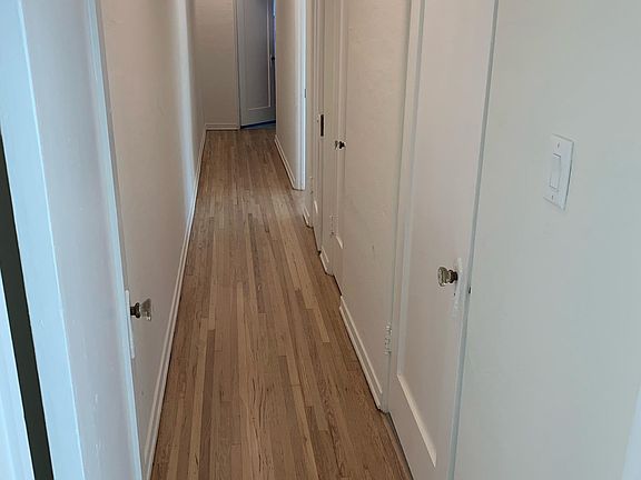 5th image of 3759 Greenwood Ave