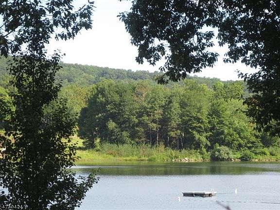 2nd image of 53 Lakeshore Dr NW