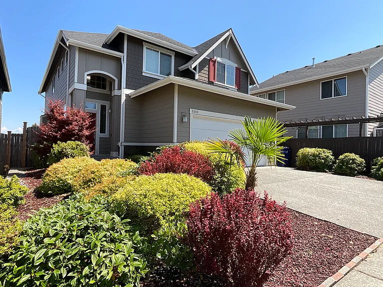 9303 31st Dr SE — Photo 1