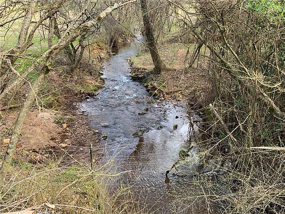 5th image of Aruthur Anderson Rd