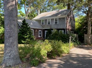 21 Sumner St, Falmouth, MA 02543