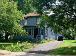 27 1/2 Lawrence Ave, Potsdam, NY 13676