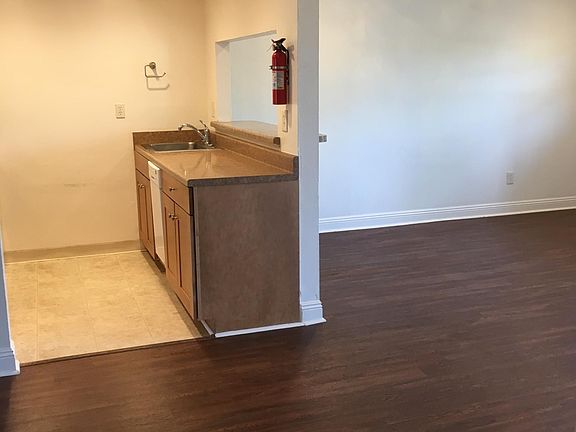 3rd image of 1401 Saint Andrew St APT 219