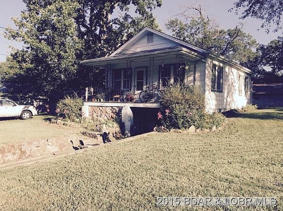 2nd image of 270 Caulfield Ave
