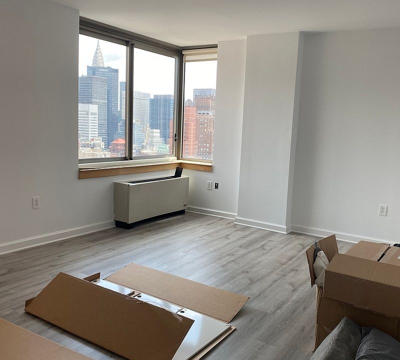 1st image of 40 W 31st St #34C