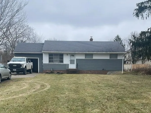 11153 Prospect Rd, Strongsville, OH 44149