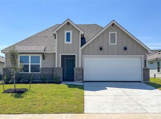 903 Legrand St, Brenham, TX 77833