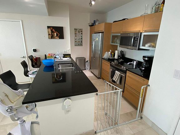 2nd image of 951 Brickell Ave APT 1207