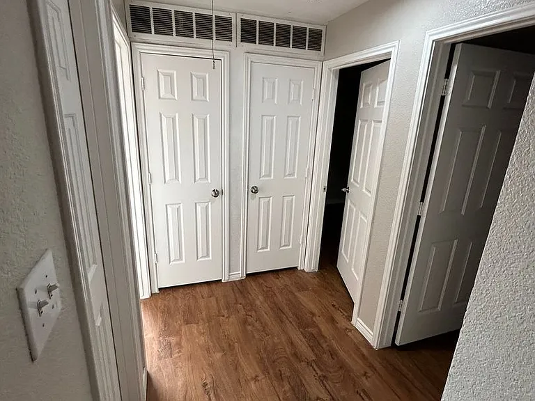 4217 Oak Grove Dr — Photo 14