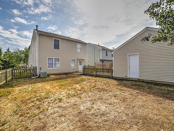 4th image of 6107 Maravian Dr
