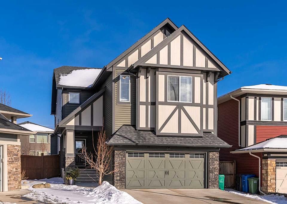 1st image of 26 W Mount Rae Ter