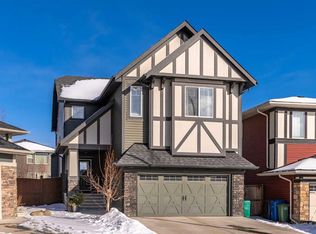 26 W Mount Rae Ter, Okotoks, AB T1S0M6