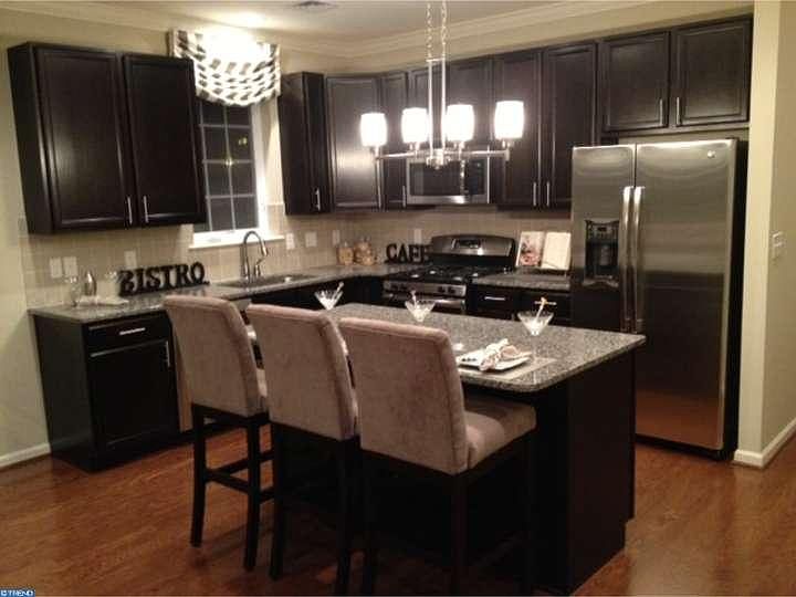 1st image of 15104 Dahlia Dr