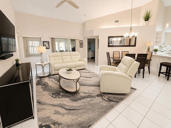 5th image of 4214 SE Home Way