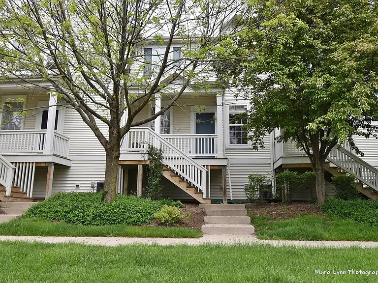 1518 Grand Dr #4 — Photo 1