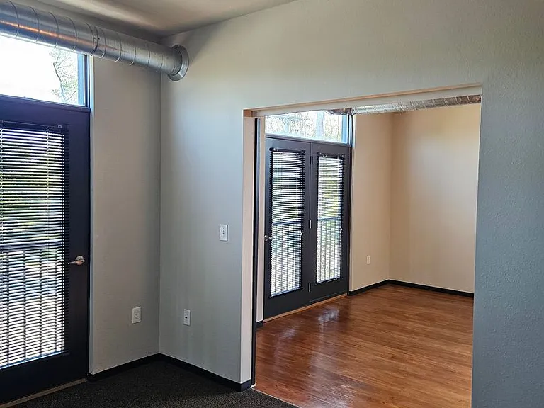 1629 E Michigan Ave — Photo 18