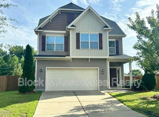 609 Timber Meadow Lake Dr, Fuquay Varina, NC 27526