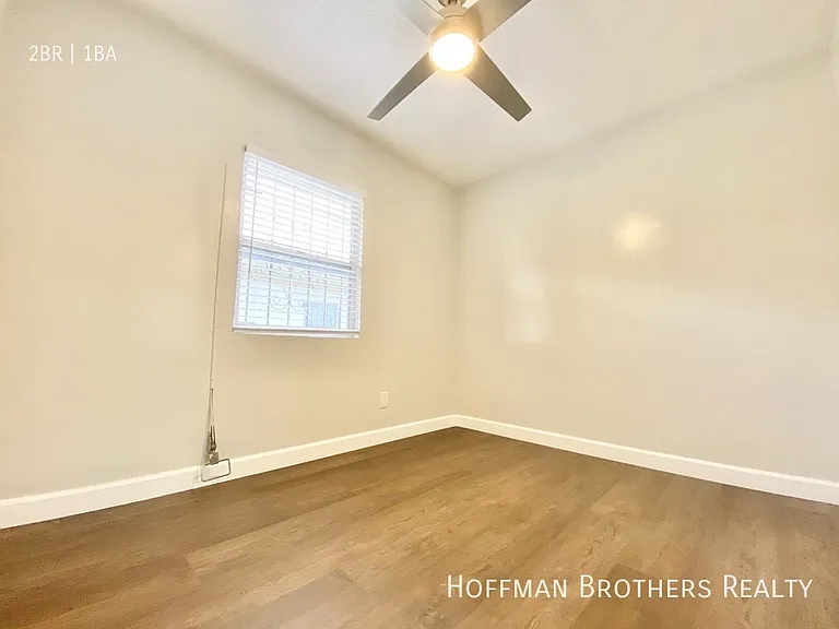 9450 S Western Ave #9 — Photo 4