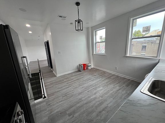 5th image of 1201 Washington Blvd #2