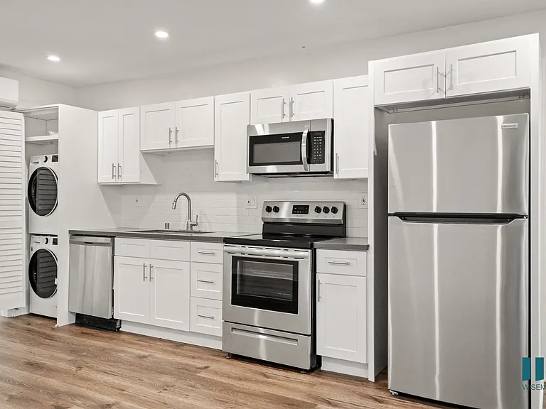 Open-Concept Kitchen with Energy-Efficient Appliances