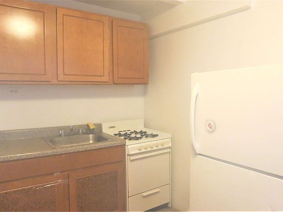 3rd image of 9419 66th Ave APT 4J
