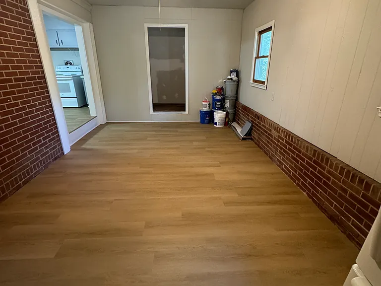 135 McBee St — Photo 12