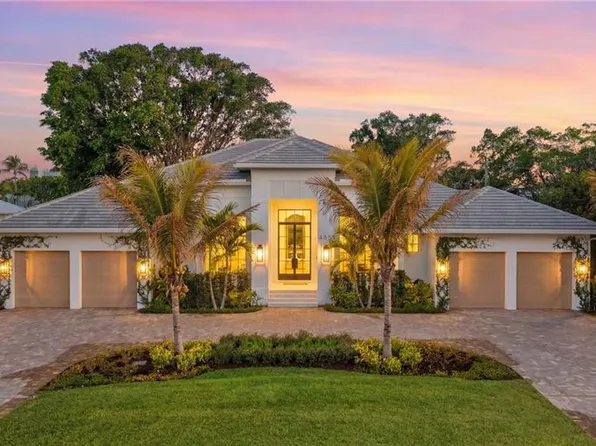 4851 Crayton RD, NAPLES, FL 34103