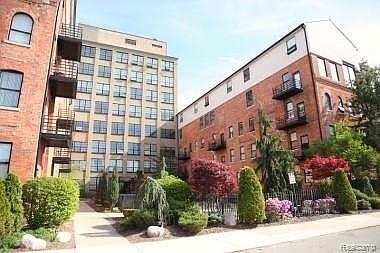 1st image of 6533 E Jefferson Ave APT 413